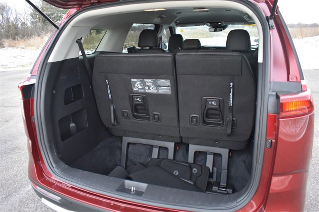 Certified 2024 Kia Carnival LX image 16