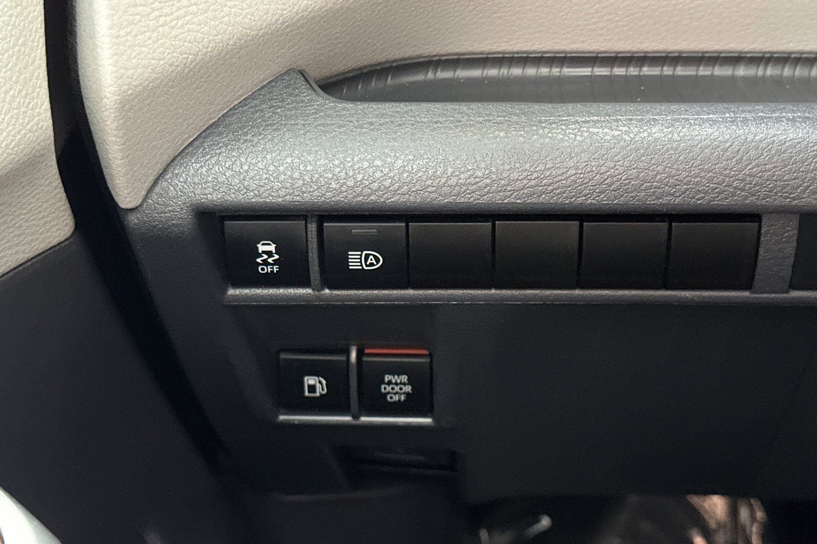 Certified 2022 Toyota Sienna XLE FWD image 31