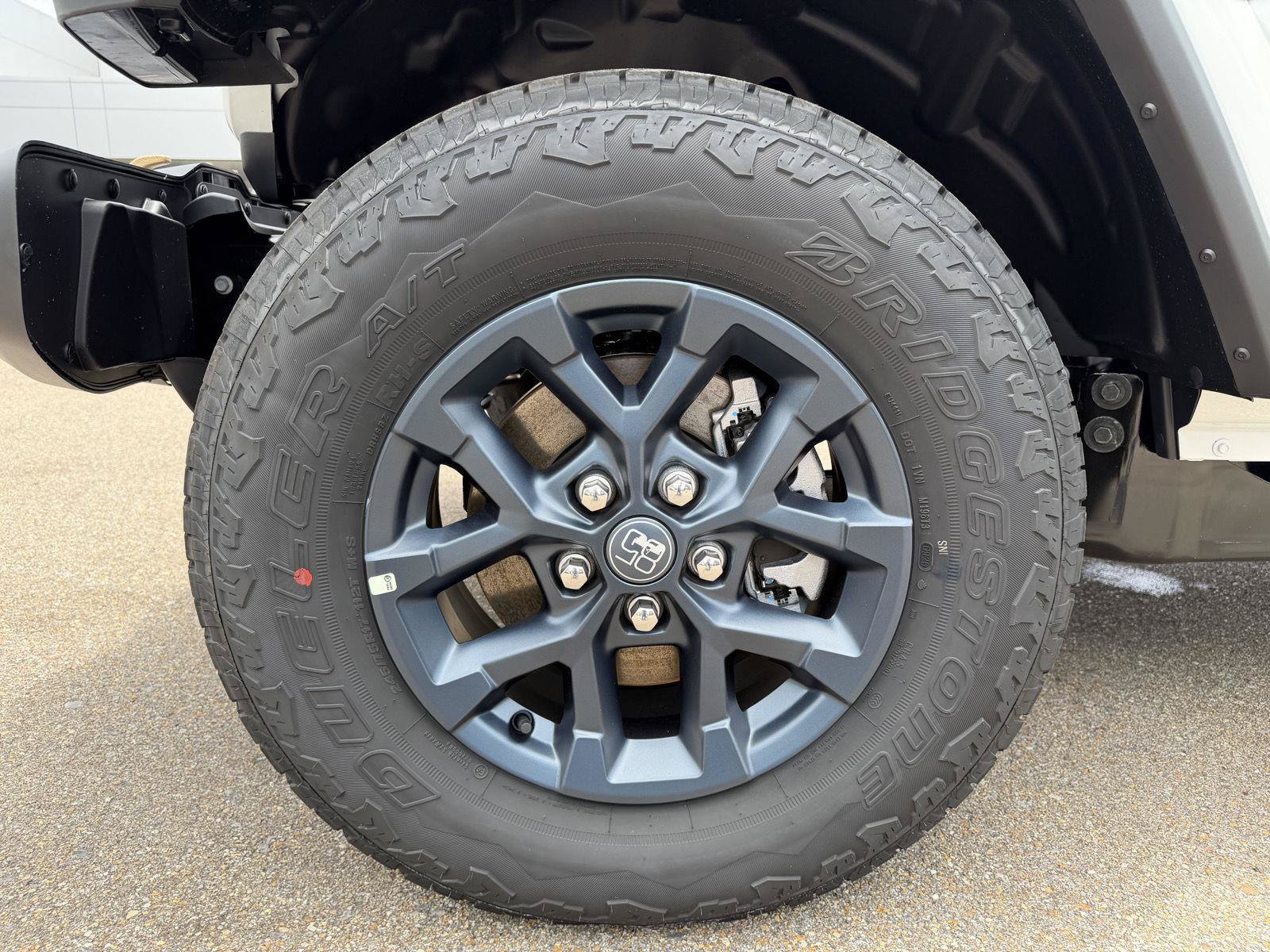 New 2026 Jeep Gladiator Sport AWD/4WD image 28