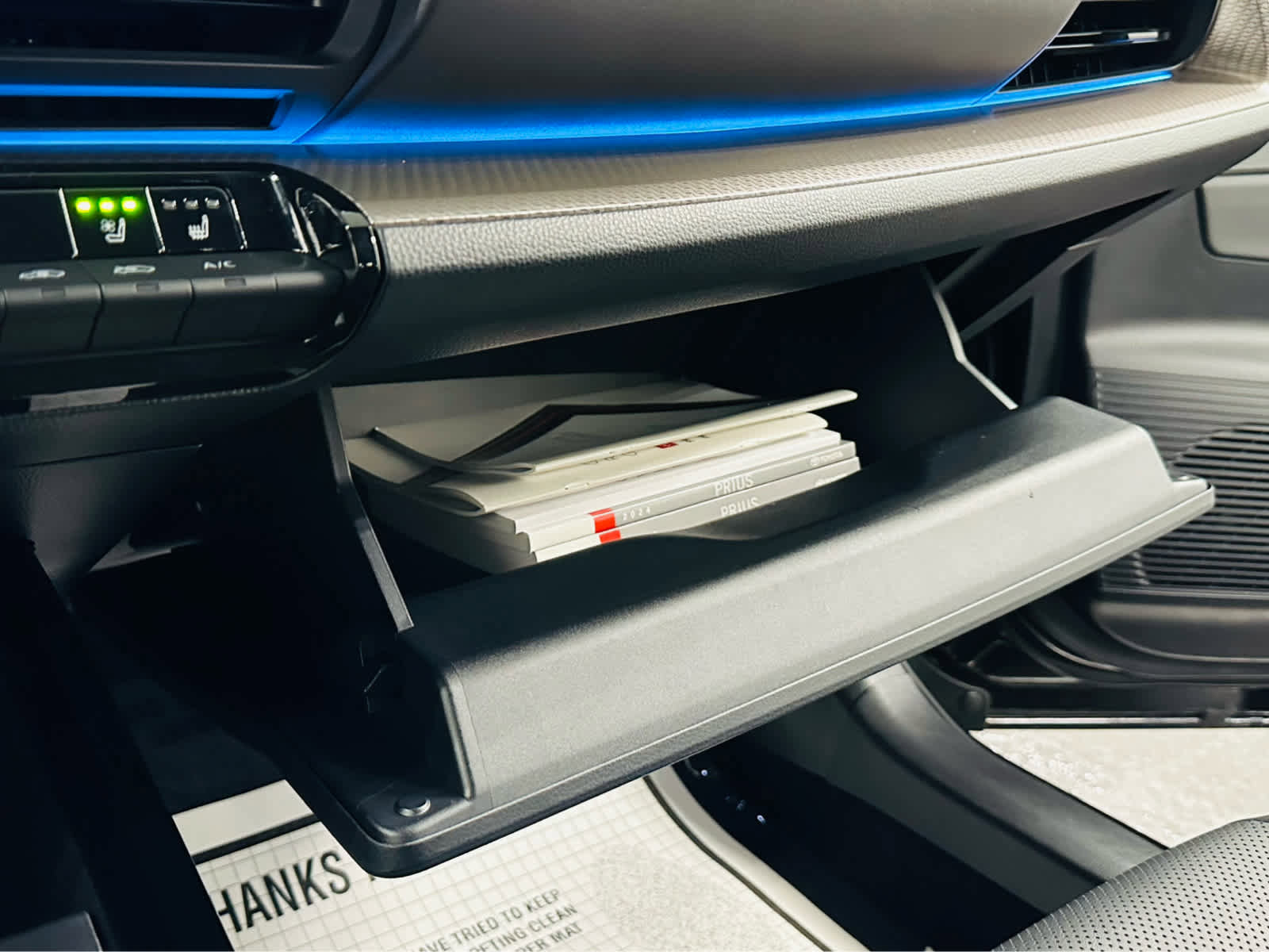 Used 2024 Toyota Prius Limited image 18