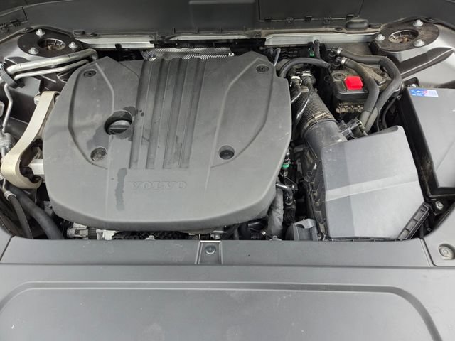 Used 2023 Volvo XC90 B5 Plus AWD/4WD image 28