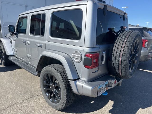 Used 2021 Jeep Wrangler Unlimited Sahara image 2