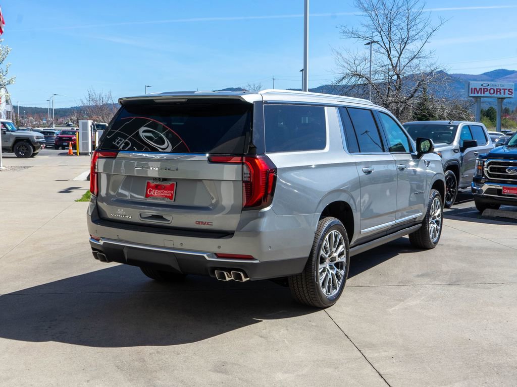 New 2026 GMC Yukon XL Denali w/ Denali Reserve Package image 7