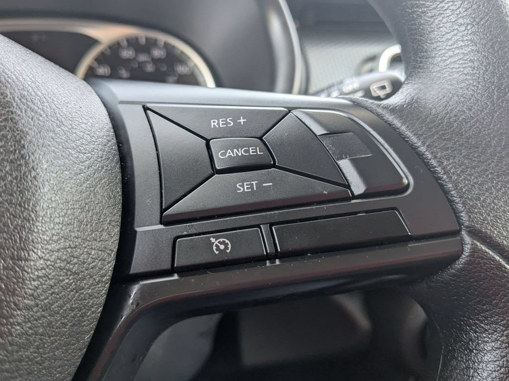 Used 2025 Nissan Kicks Play S FWD image 15