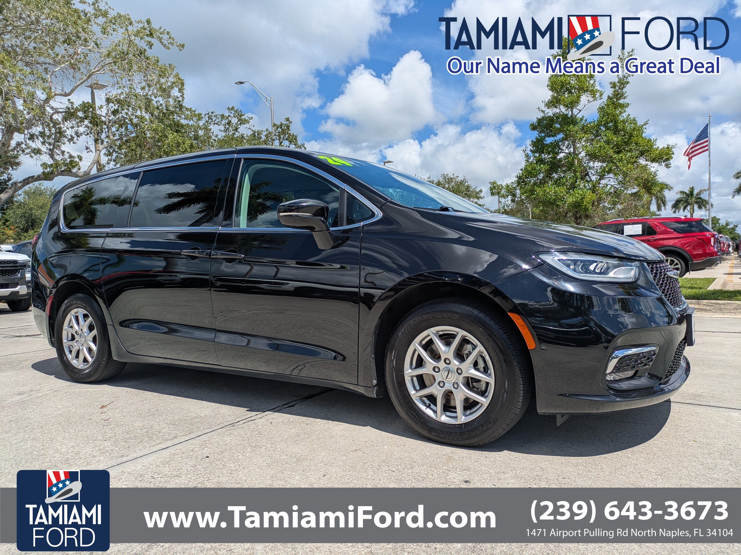 Used 2024 Chrysler Pacifica Touring-L