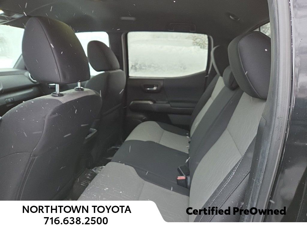 Used 2022 Toyota Tacoma TRD Off-Road image 13