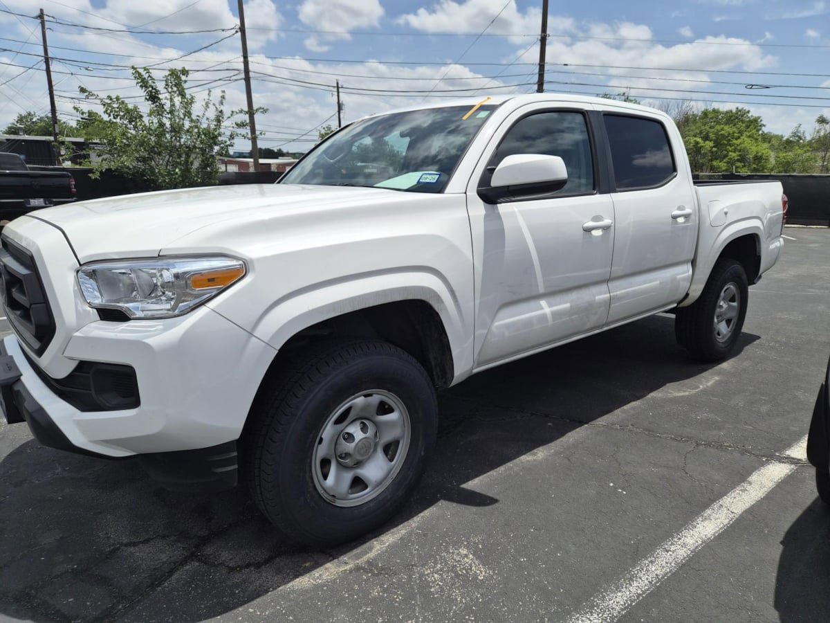 Used 2021 Toyota Tacoma SR w/ SR Convenience Package RWD image 3