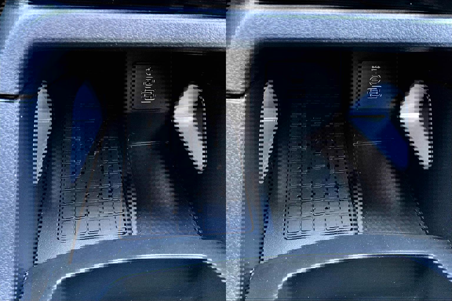 Used 2024 Ford Ranger Lariat w/ FX4 Off-Road Package image 17