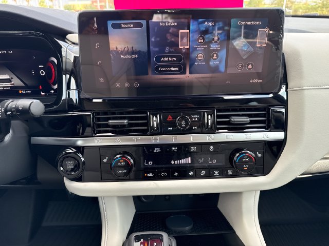 New 2026 Nissan Pathfinder SL w/ SL Premium Package FWD image 21