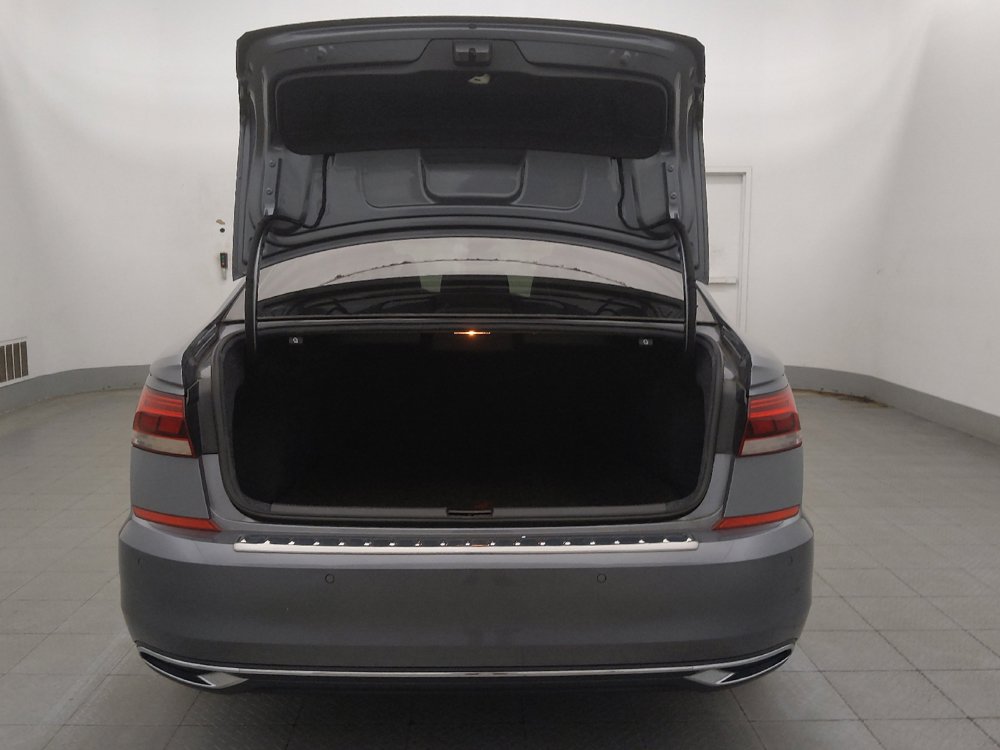 Used 2022 Volkswagen Passat 2.0T FWD image 29