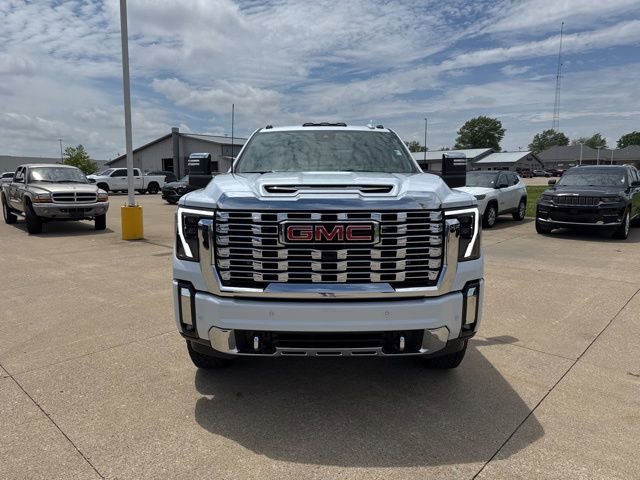 New 2026 GMC Sierra 2500 Denali w/ Technology Package AWD/4WD image 2