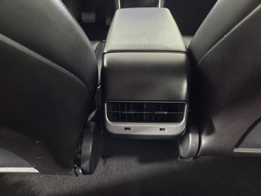 Used 2020 Tesla Model 3 Standard Range Plus RWD image 26