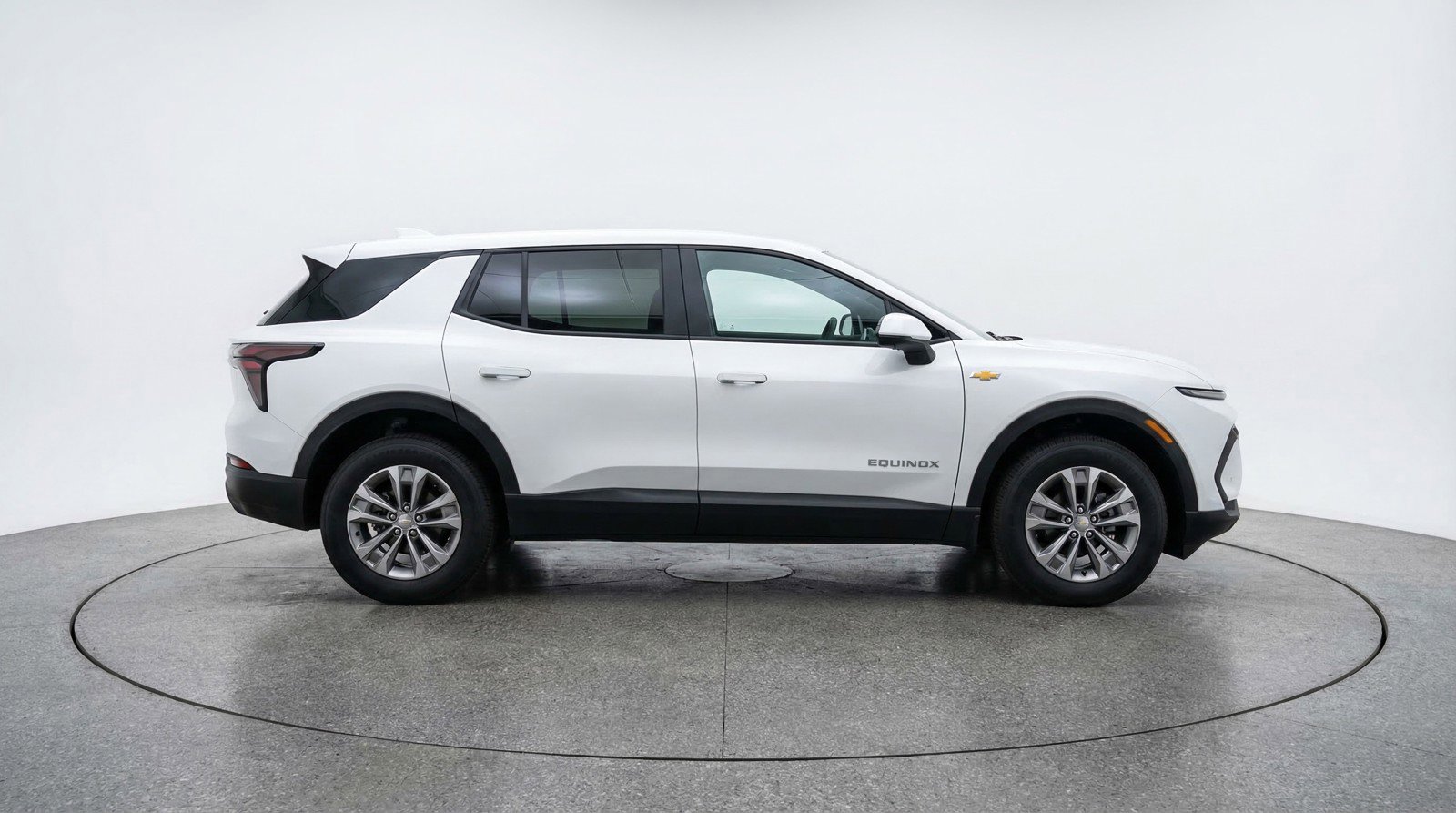 Used 2025 Chevrolet Equinox LT image 11