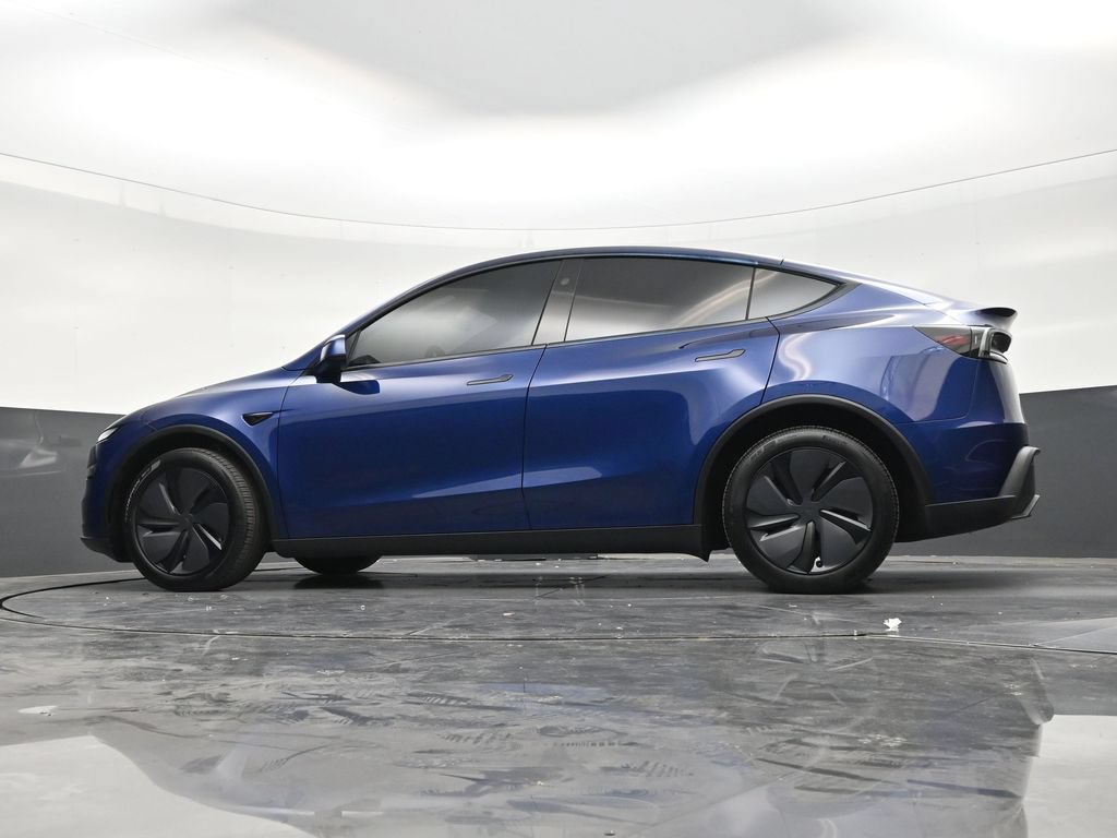 Used 2026 Tesla Model Y AWD image 21