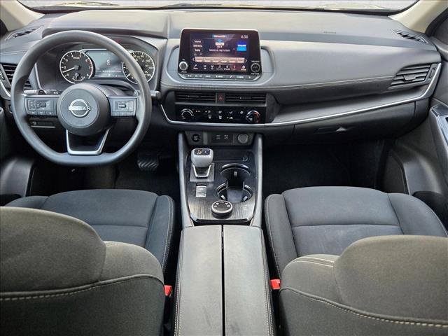 Used 2024 Nissan Rogue S AWD/4WD image 18