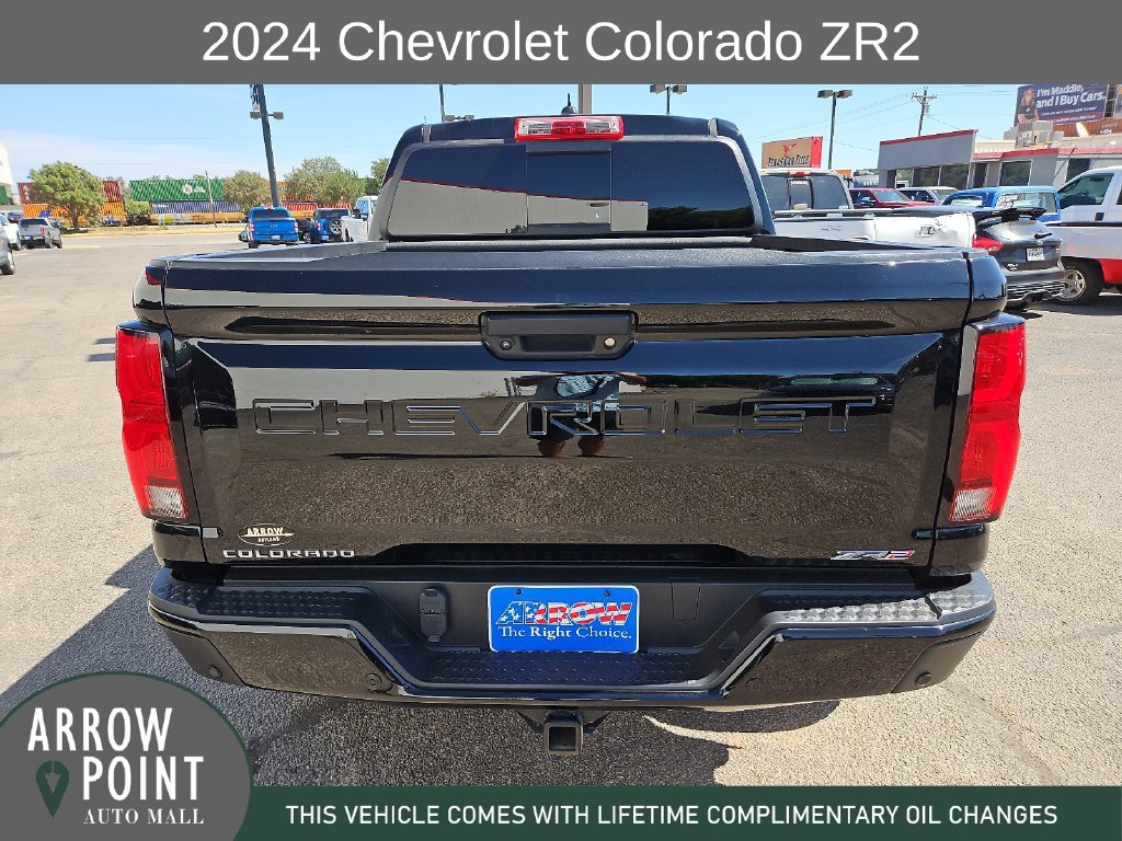 Used 2024 Chevrolet Colorado ZR2 w/ Technology Package AWD/4WD image 10
