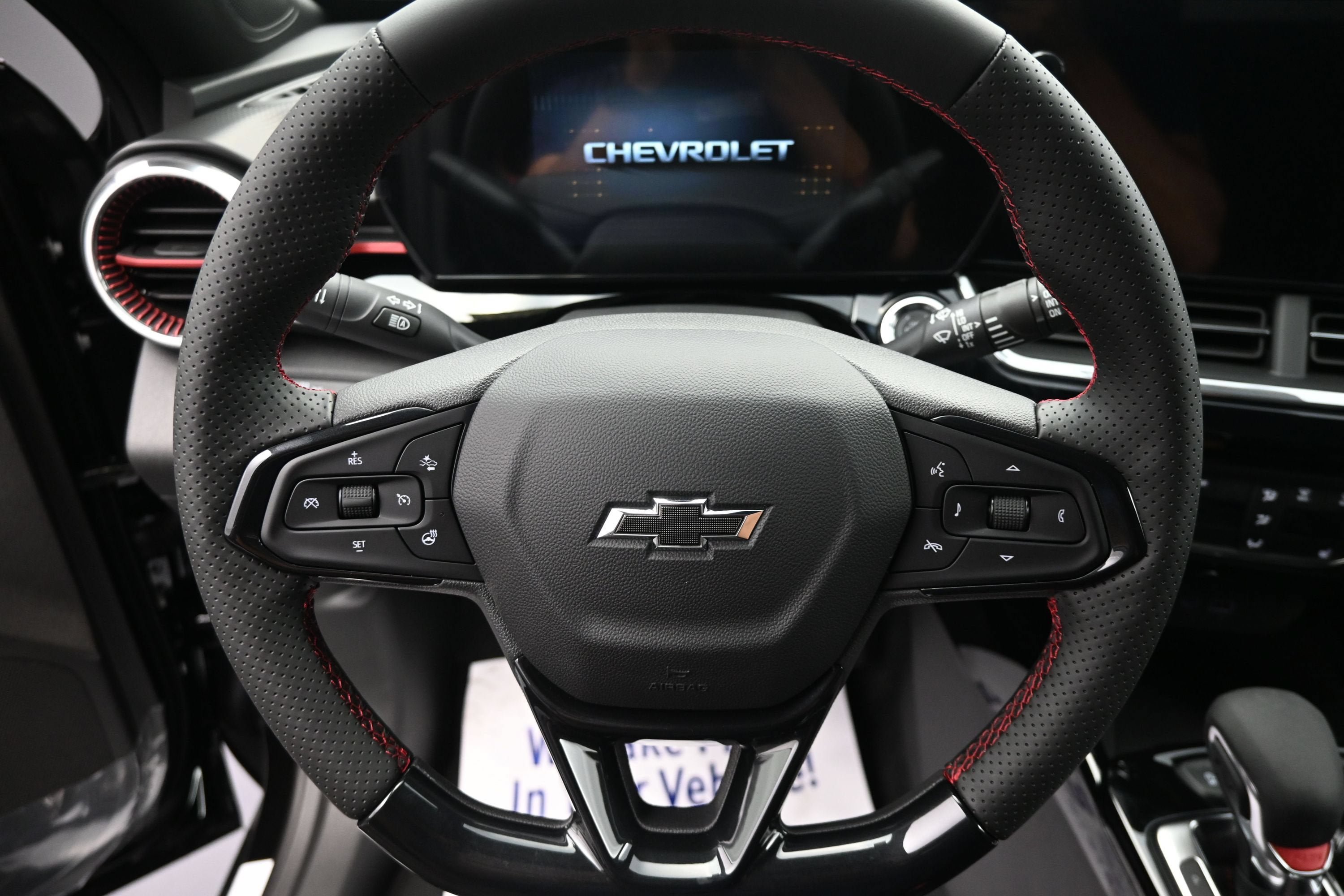 New 2026 Chevrolet Trax RS w/ Sunroof Package FWD image 11