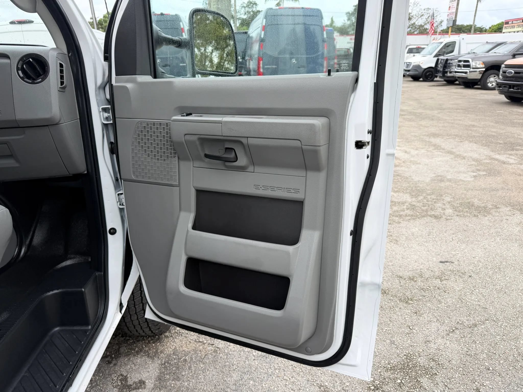 Used 2023 Ford E-350 and Econoline 350 Super Duty w/ Power Windows & Locks Group RWD image 16