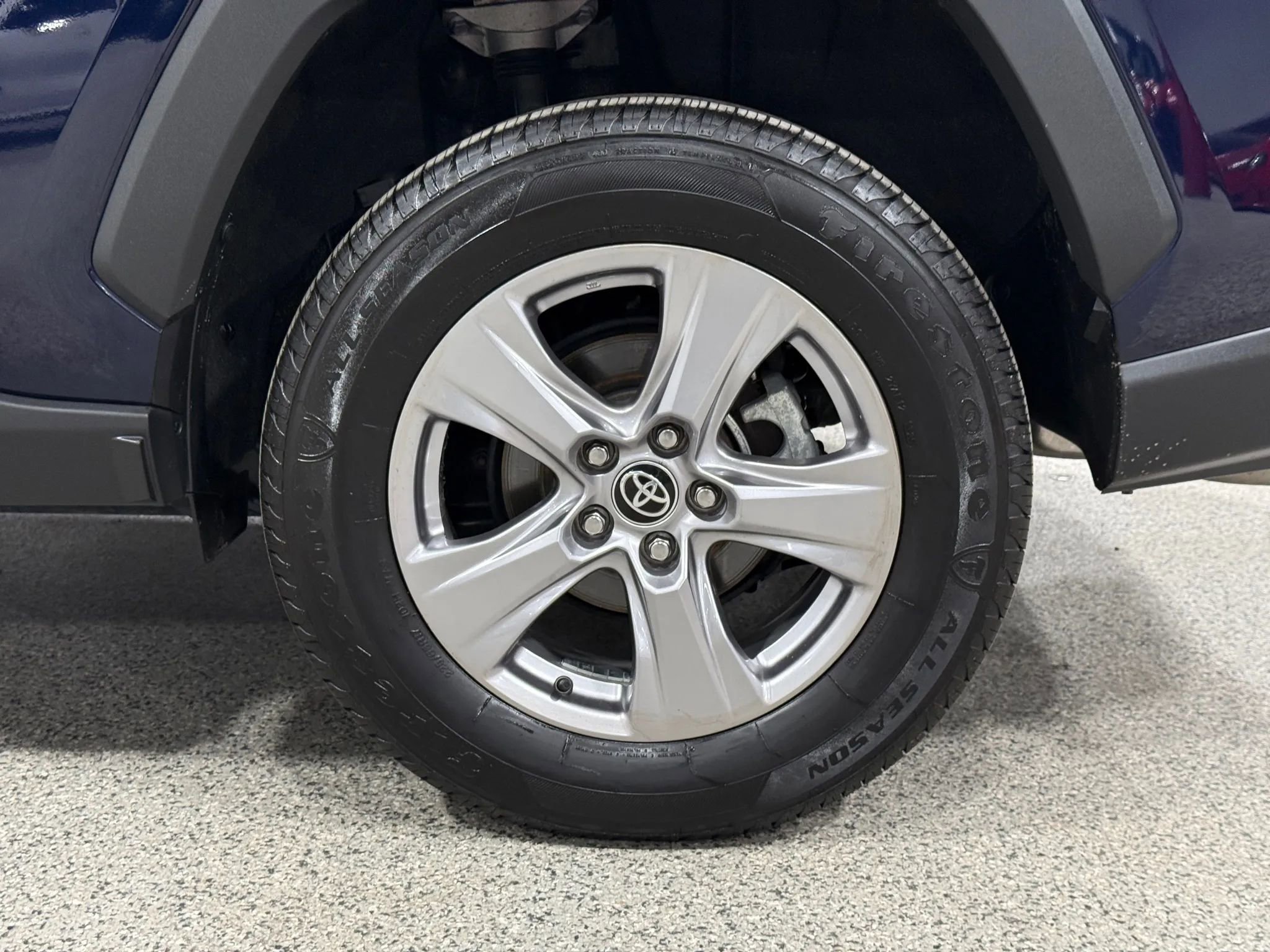 Used 2022 Toyota RAV4 XLE w/ Convenience Package image 69