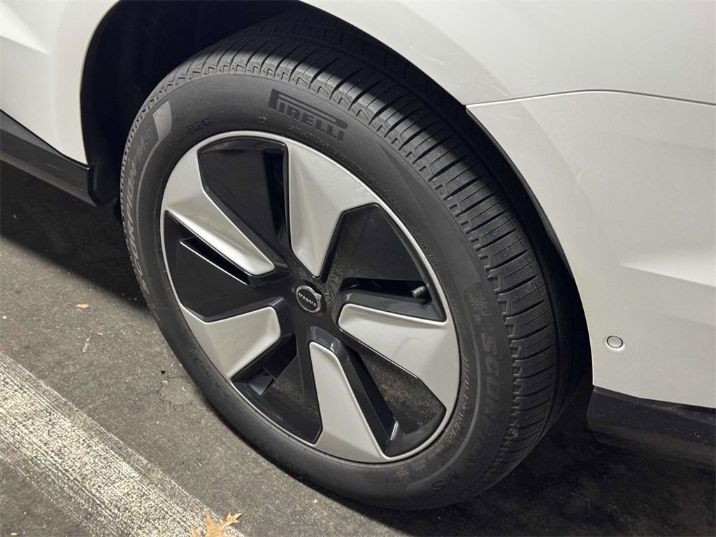 Used 2025 Volvo EX90 Plus image 6