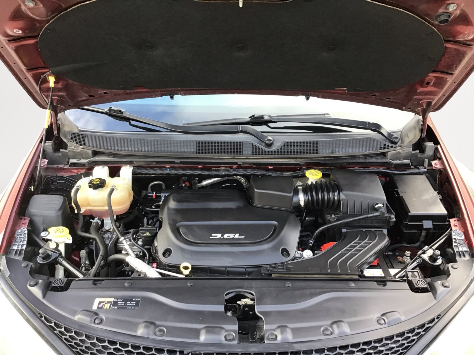 Used 2018 Chrysler Pacifica L FWD image 27