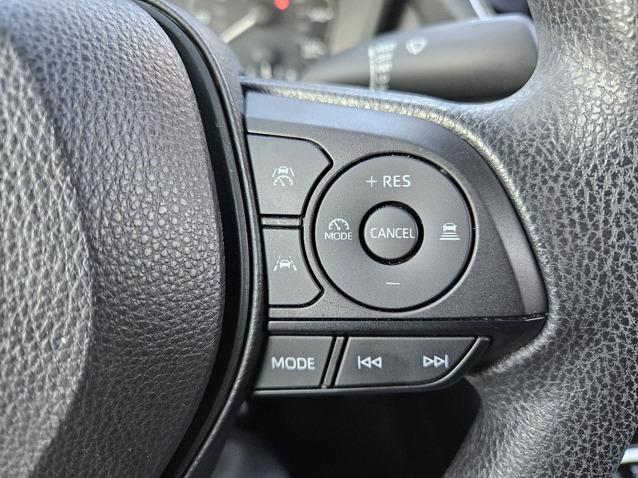 Used 2024 Toyota Corolla LE w/ LE Convenience Package image 42