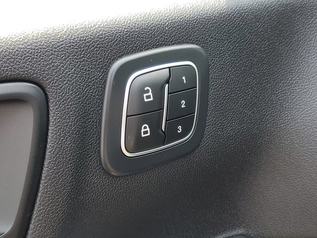 Certified 2023 Ford Escape Platinum AWD/4WD image 28