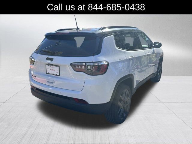 New 2026 Jeep Compass Limited w/ Sun, Sound & Navigation Group image 5