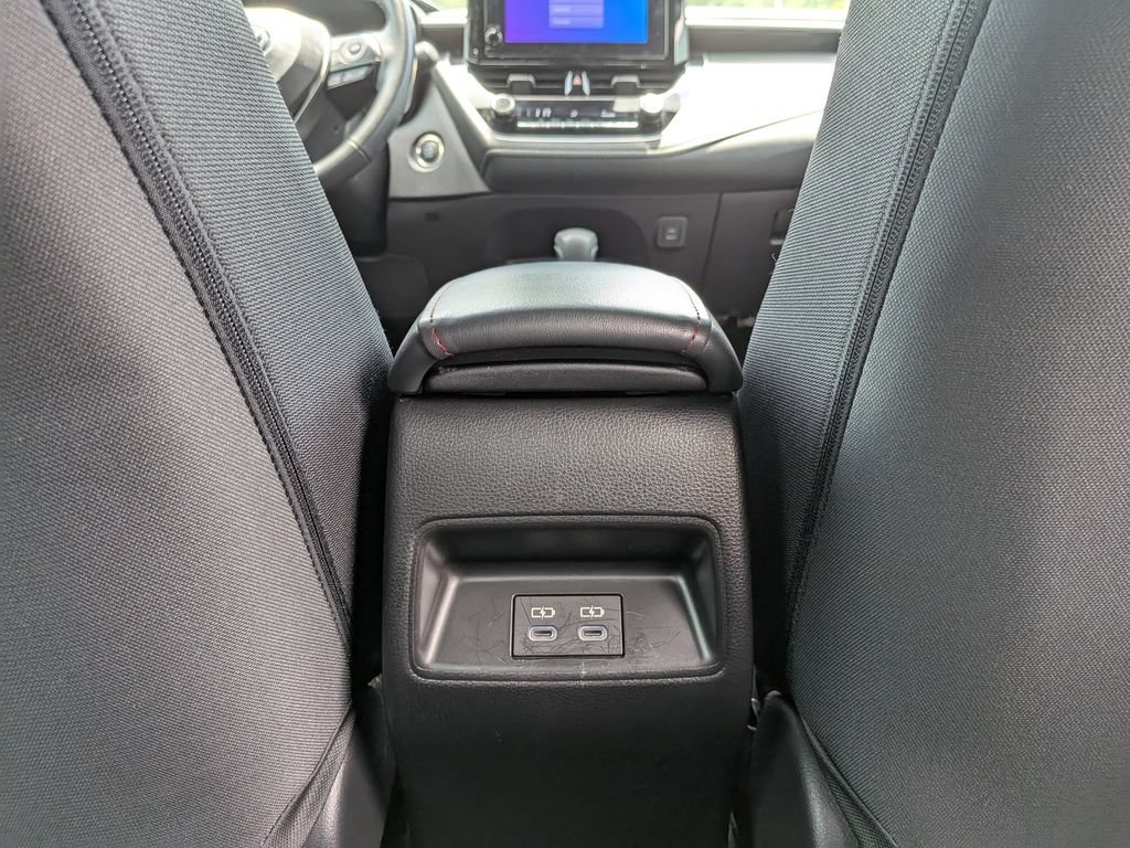 Used 2025 Toyota Corolla SE FWD image 27