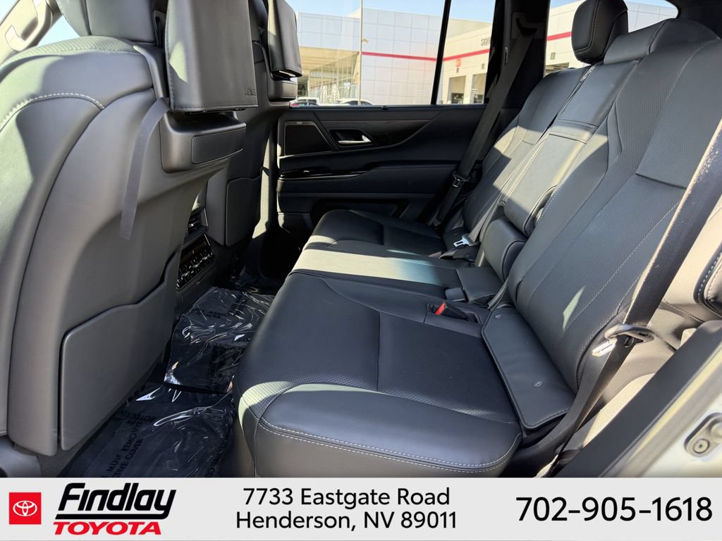 Used 2026 Lexus LX 700h Luxury w/ Appearance Package AWD/4WD image 9