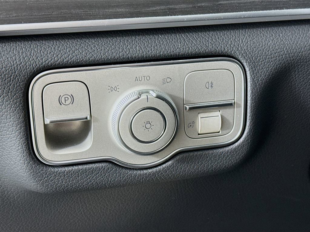 Used 2026 Mercedes-Benz GLE 450 4MATIC image 11