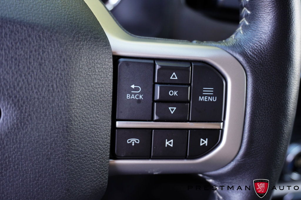 Used 2024 Ford Expedition XLT AWD/4WD image 32