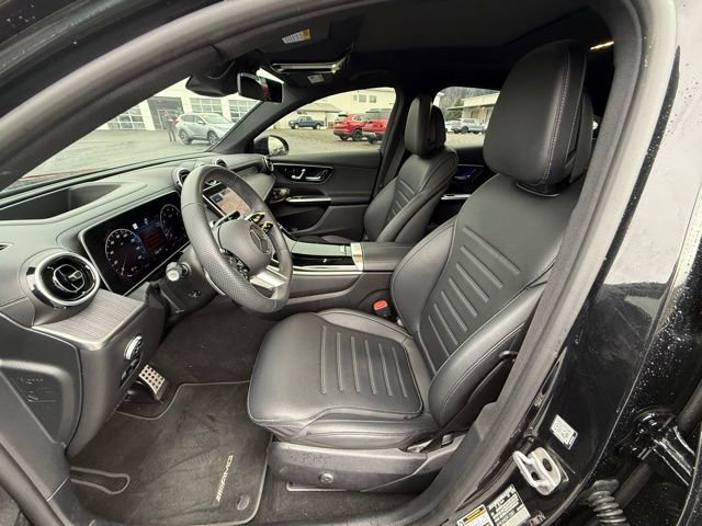 Used 2024 Mercedes-Benz GLC 300 4MATIC image 34