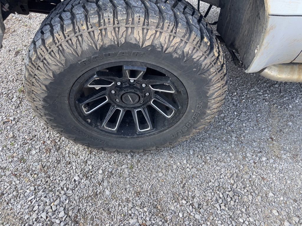 Used 2004 Ford F350 XL AWD/4WD image 11