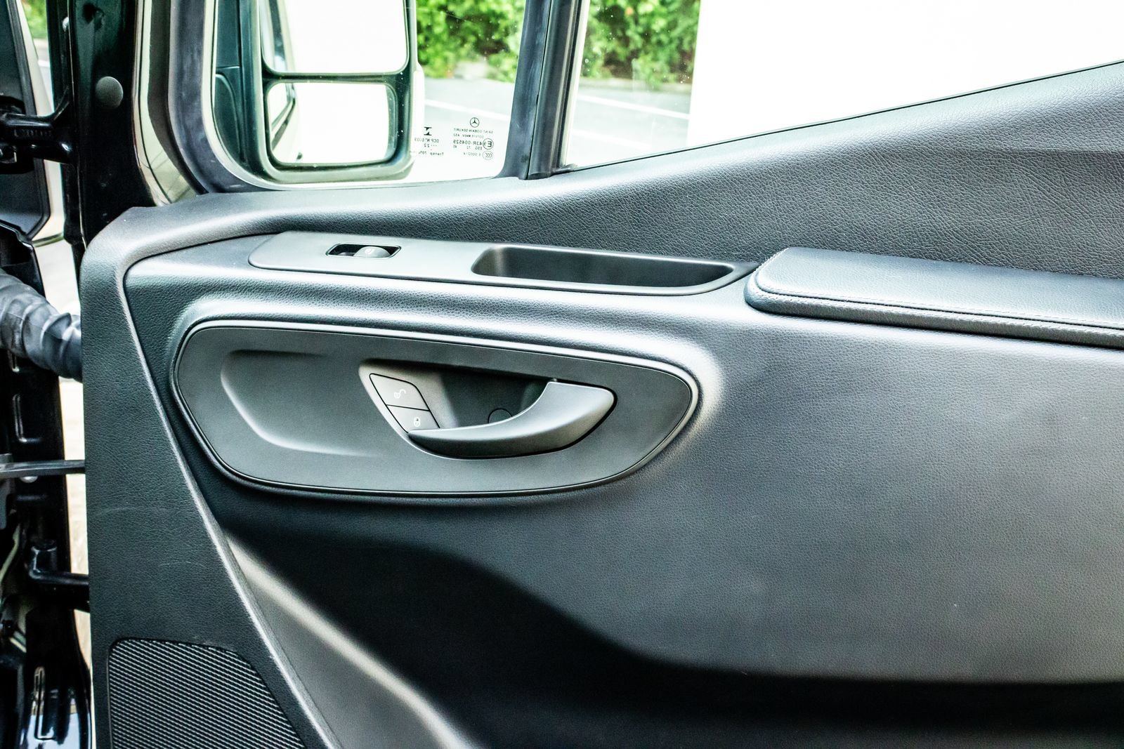 Used 2022 Mercedes-Benz Sprinter 2500 image 25