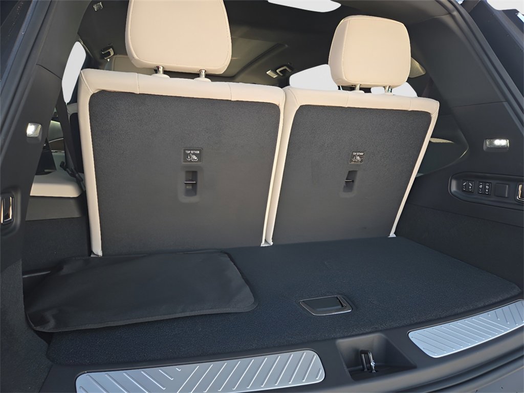 New 2026 Cadillac Vistiq Luxury image 11