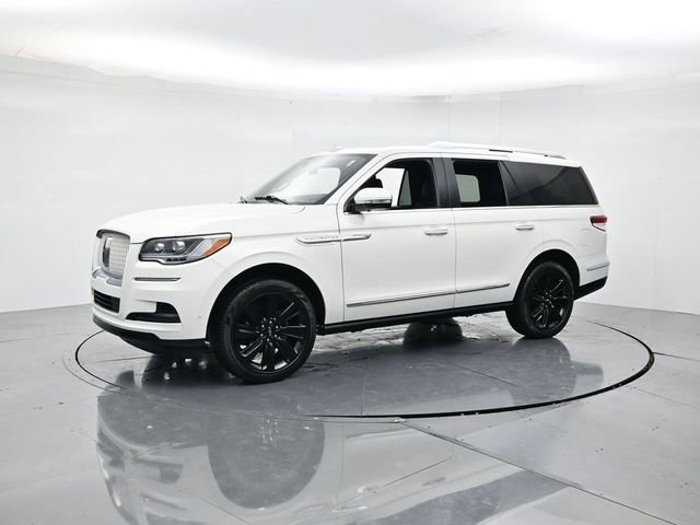 Used 2024 Lincoln Navigator Reserve image 5