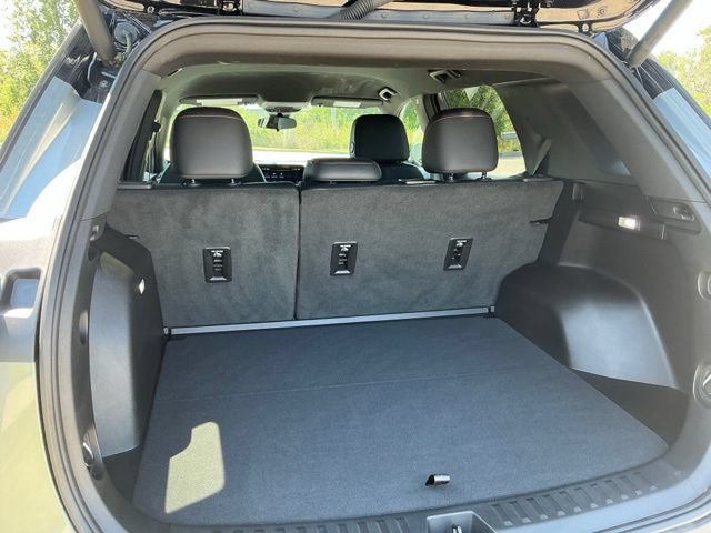 Used 2026 Chevrolet Equinox RS w/ Convenience Package III AWD/4WD image 11