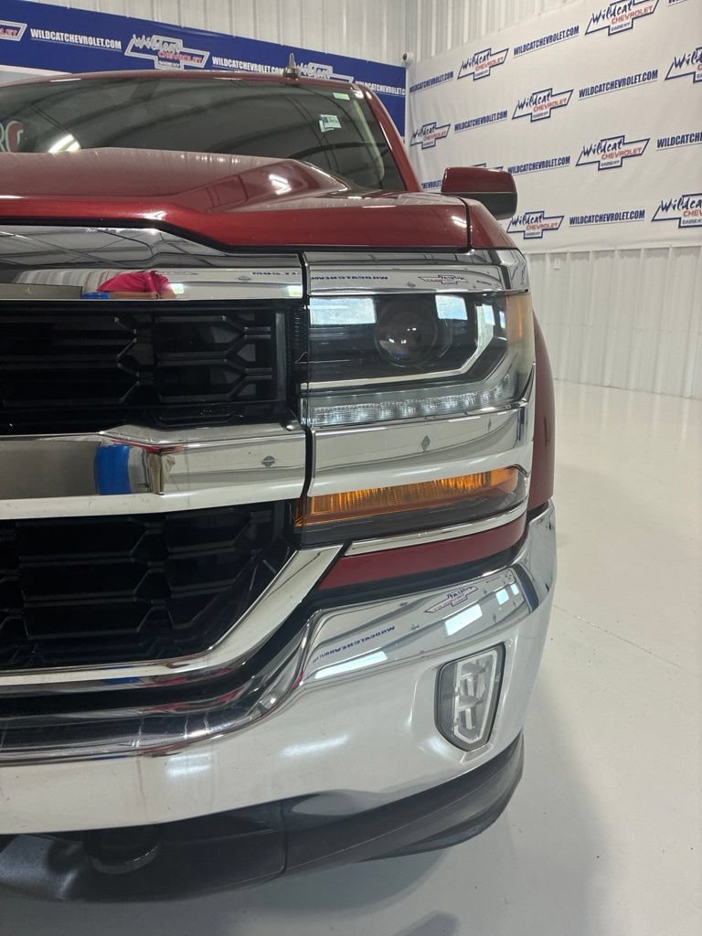 Used 2018 Chevrolet Silverado 1500 LT w/ All Star Edition AWD/4WD image 11