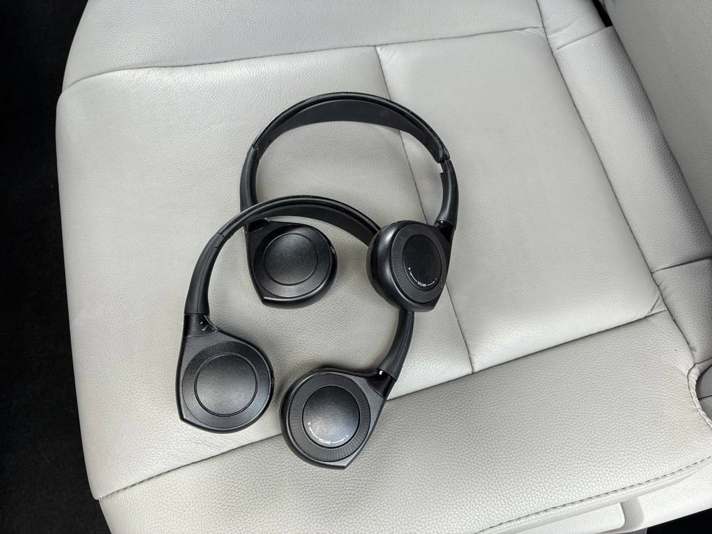 Used 2022 Honda Pilot Touring image 13