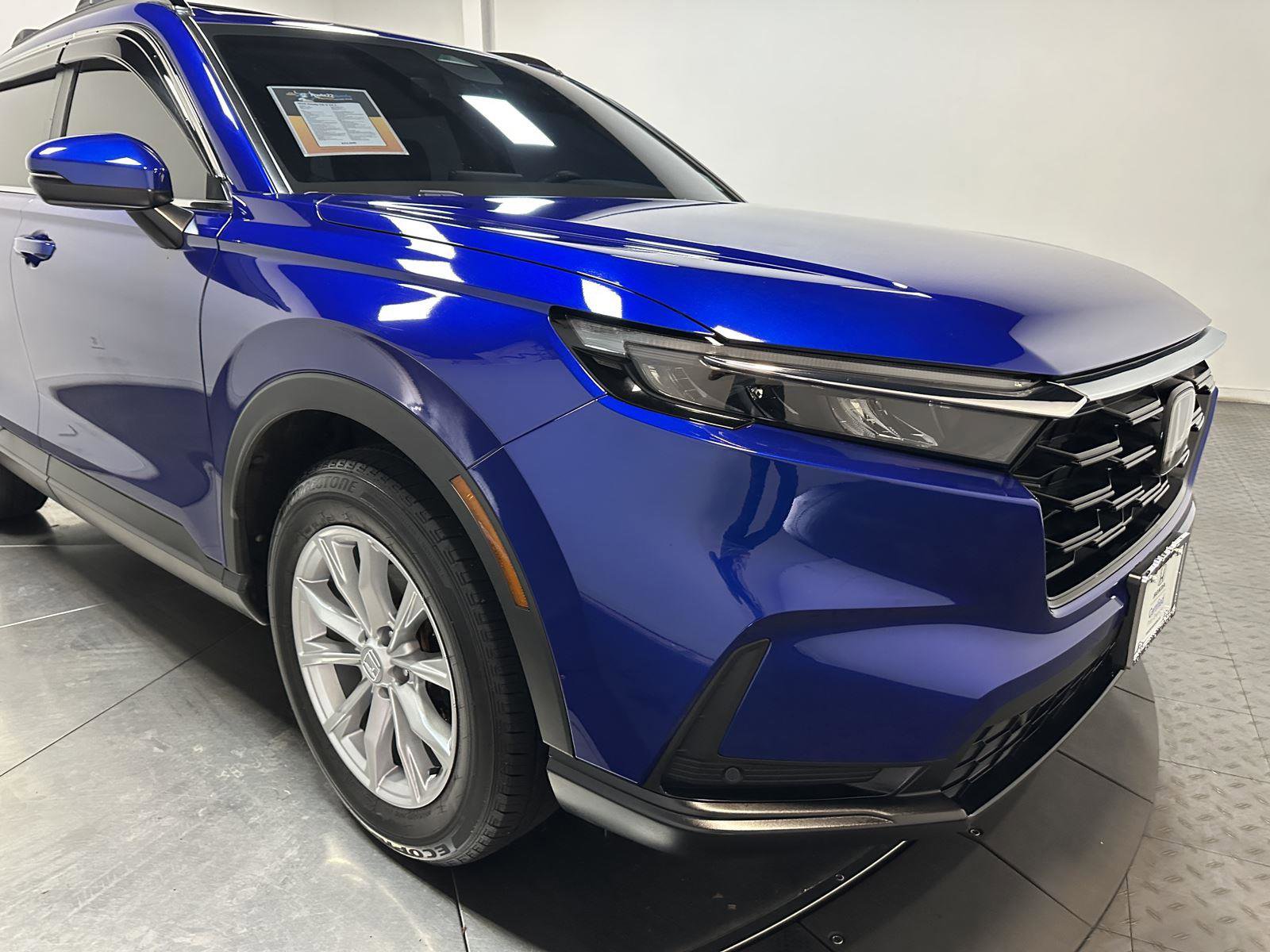 Used 2024 Honda CR-V EX-L image 3