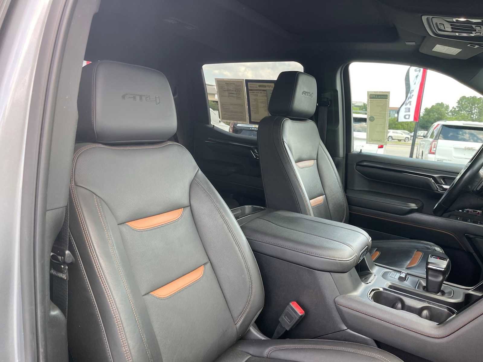 Used 2024 GMC Sierra 1500 AT4 w/ Technology Package AWD/4WD image 26
