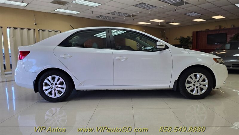 Used 2013 Kia Forte EX FWD image 5