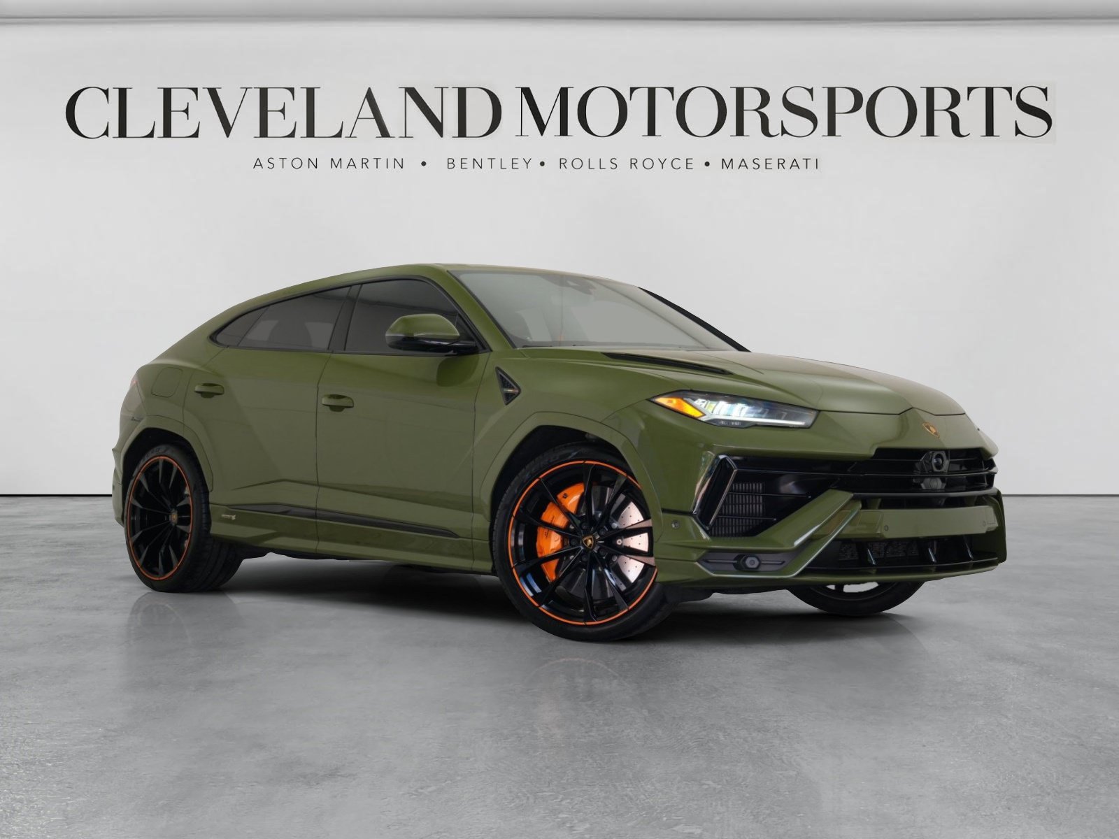 Used 2024 Lamborghini Urus S AWD/4WD image 1