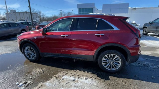 Used 2025 Cadillac XT4 Premium Luxury w/ Technology Package image 7
