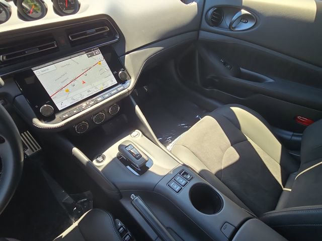 Used 2025 Nissan Z Performance w/ Floor Mat Package RWD image 27