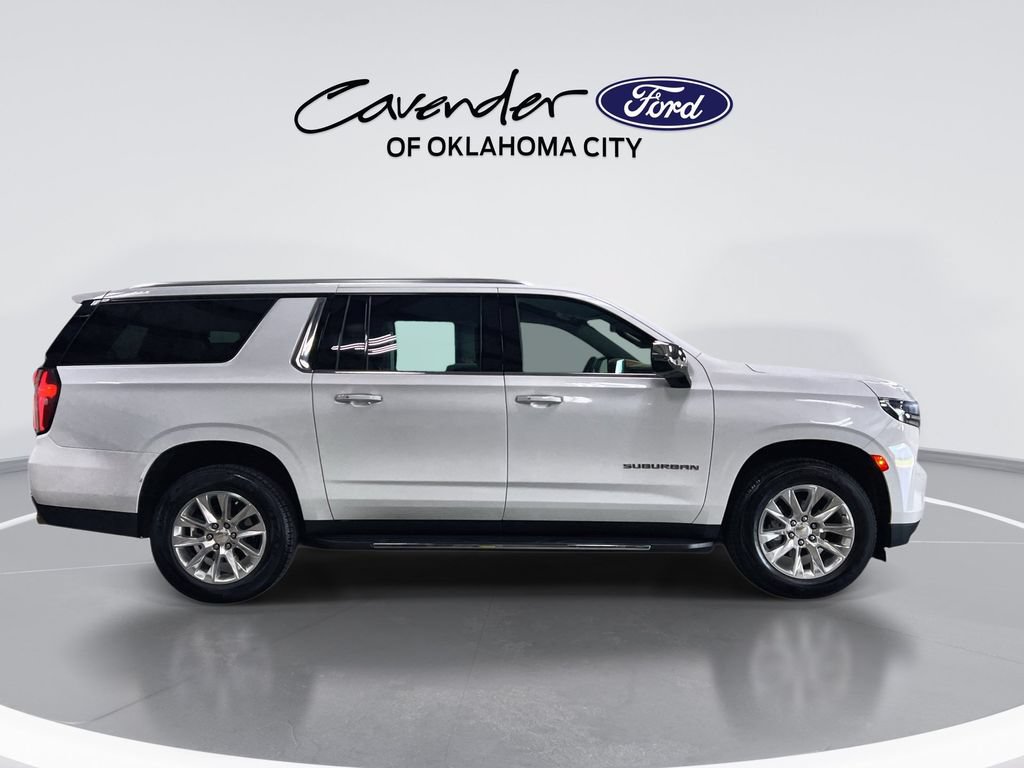 Used 2024 Chevrolet Suburban Premier RWD image 9