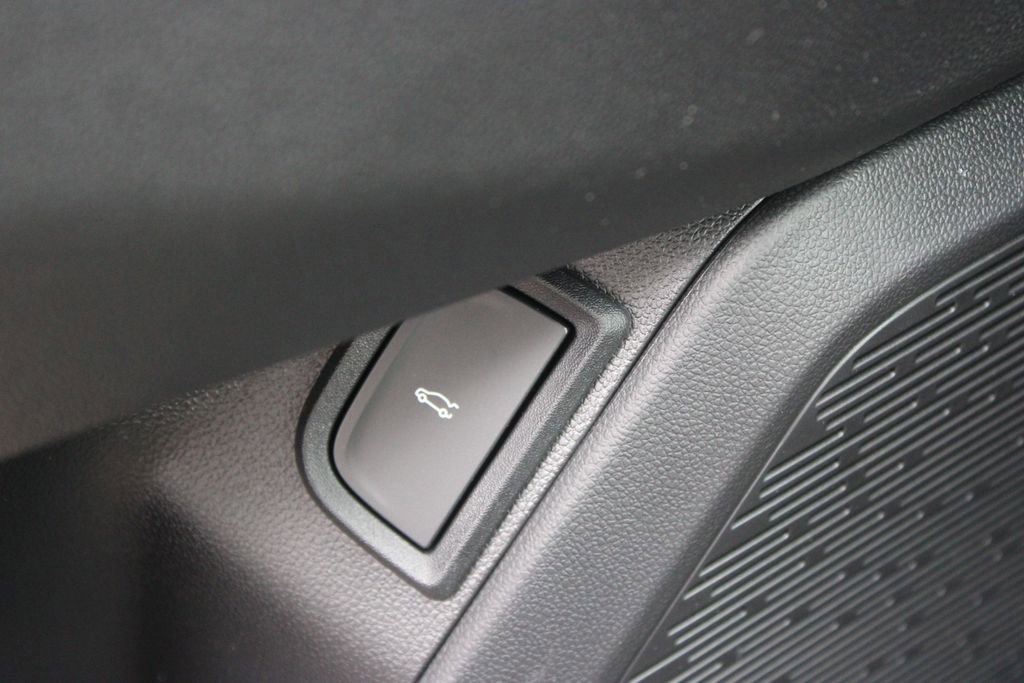 New 2026 Chevrolet Equinox LT FWD image 39