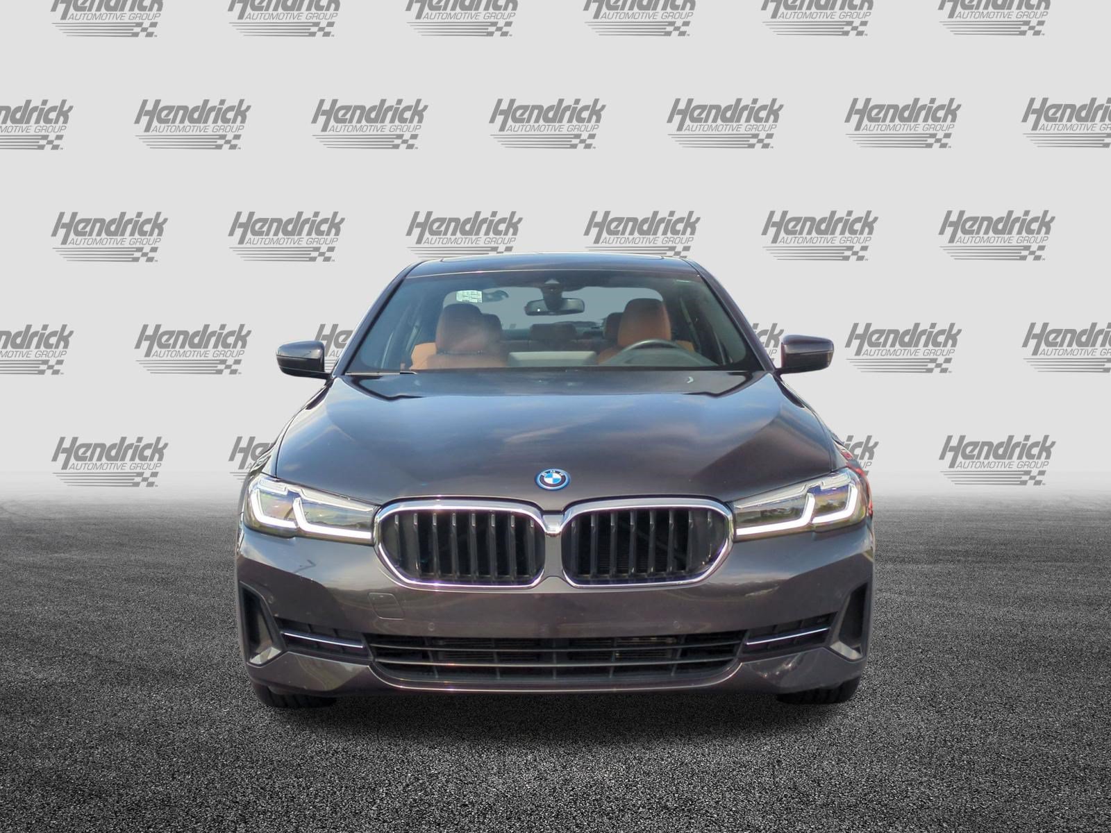 Certified 2023 BMW 530e xDrive w/ Executive Package AWD/4WD image 3