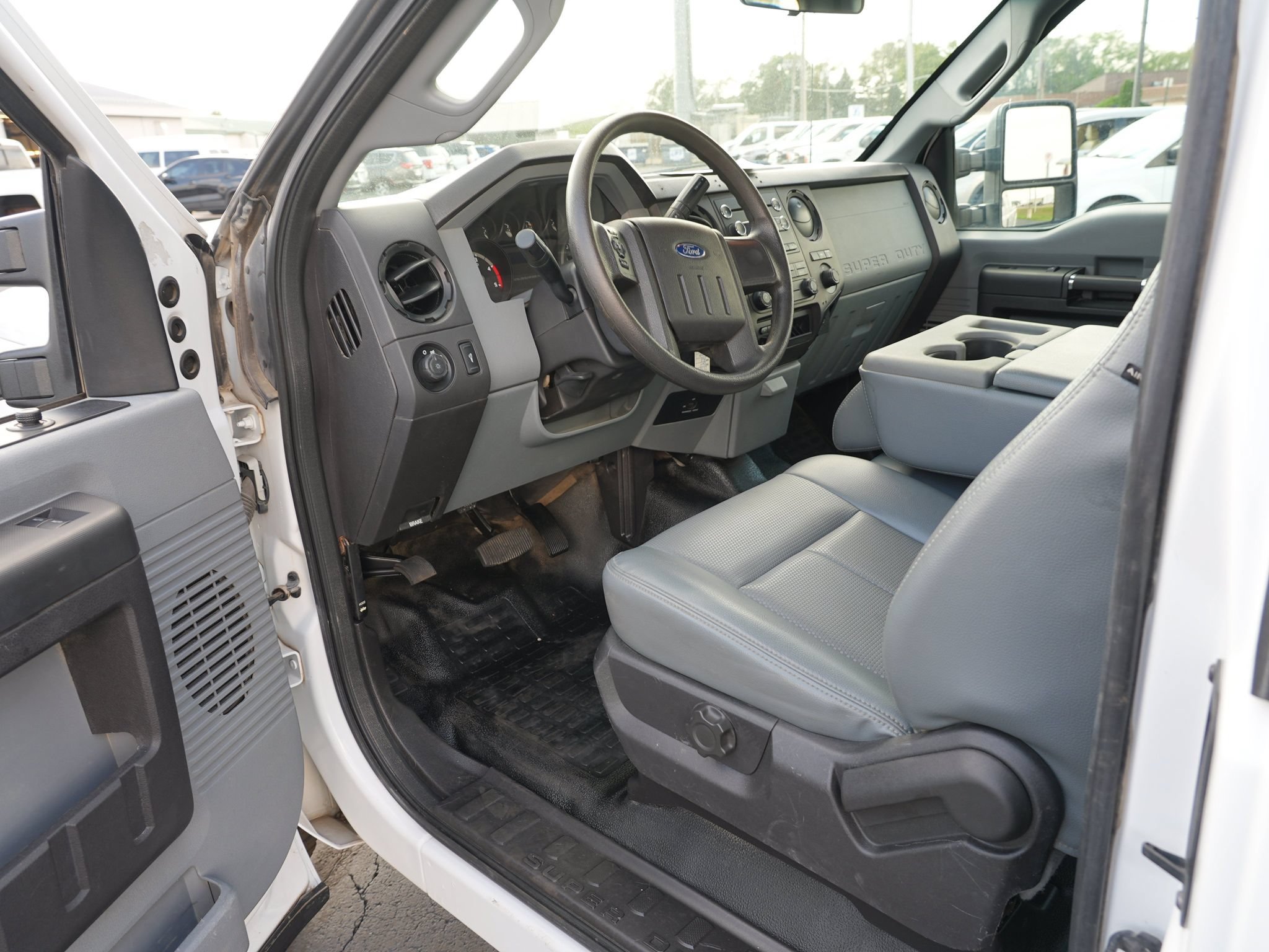 Used 2015 Ford F250 XL w/ Power Equipment Group AWD/4WD image 16